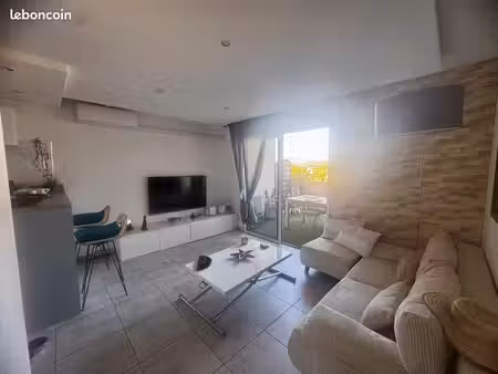 t2 42 m² avec terrasse  garage fermé et cave – la crau