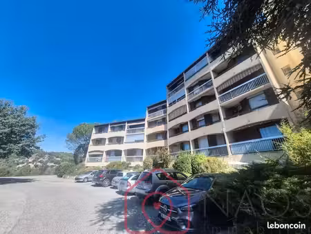 studio 1 pièce 18 m²