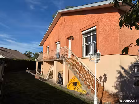 ? pavillon rénové 120 m² avec piscine – haréville