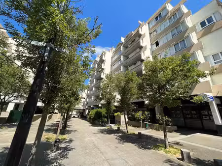 trappes centre – appartement t4 rénové avec balcon – proche gare
