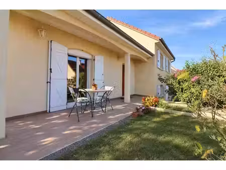 nuits-saint-georges – maison individuelle 109 m² – 3 chambres – terrain clos - 2 garages