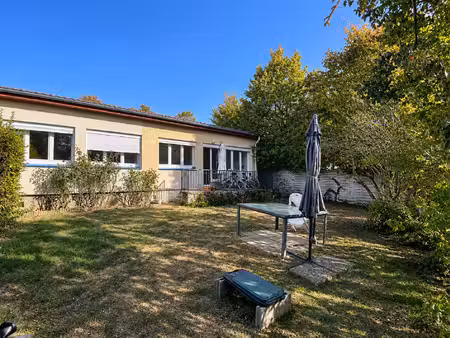 rare à la location maison familiale de 95 m2  avec jardin