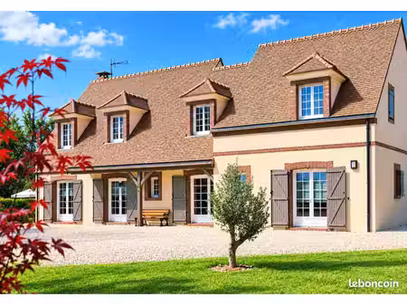 maison à 14 km de sens 89100