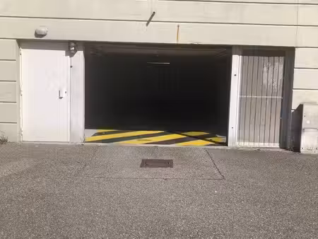 parking à louer