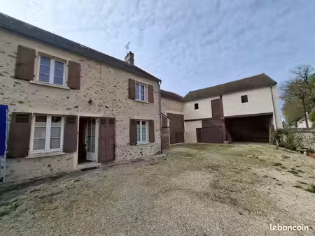 ferme rénovée – 221 m² habitables – terrain de 1 468 m²