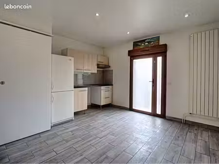 appartement à louer 3 pièces 40m2