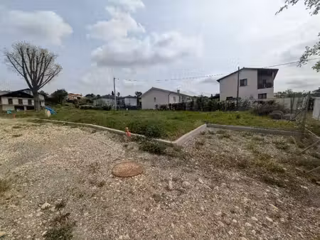 terrain constructible neuf à vendre