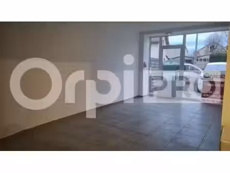 local commercial à louer