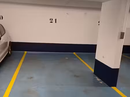 vends parking couvert - 11m² - saint-cloud montretout