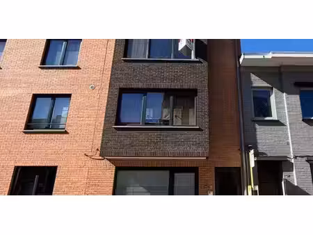 appartement à louer à mol pour € 850 avec 1 chambre à coucher