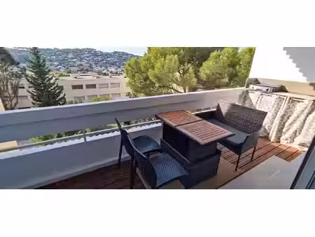 ** appartement 4 pièces avec 3 chambres ** climatisé ** prestations modernes ** terrasse e