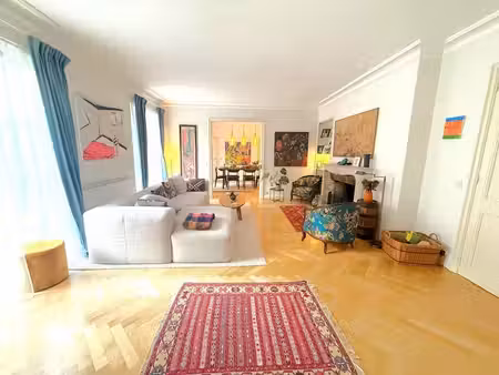 place dumon/parc woluwe. villa + jardin + garage + parking