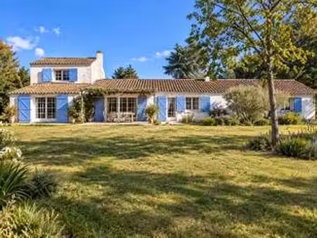 vente maison à la barre-de-monts (85550) : à vendre / 142m² la barre-de-monts