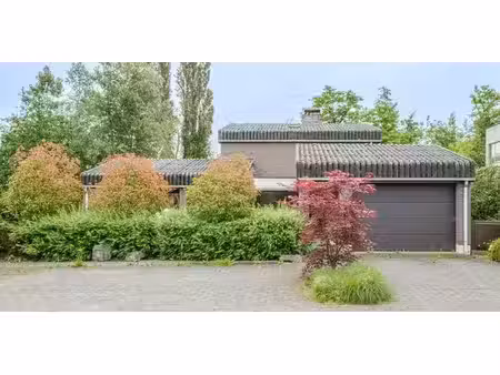 maison à vendre à emblem à partir de € 405.000 avec 3 chambres à coucher