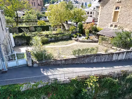 espalion  appartement coeur de ville  rez-de-jardin