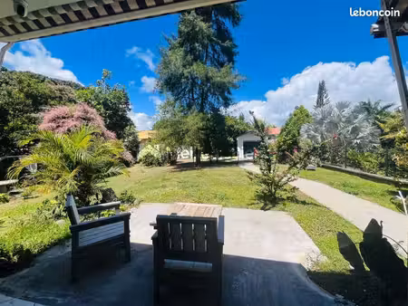 maison 8 pièces 230 m²