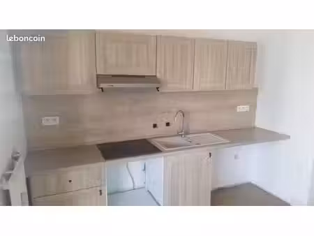 f4 à louer