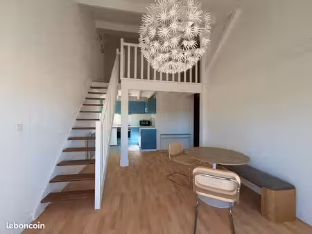 duplex meublé 53 m² avec grande terrasse - saintes saint-vivien