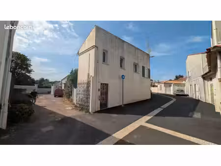 t3/t4 lumineux à réinventer – hyper centre d'aytré ☀️