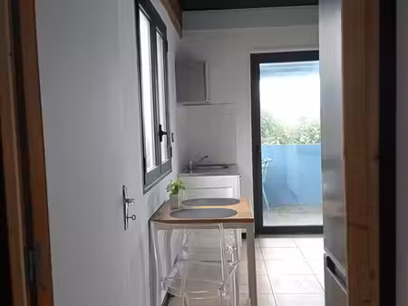 à louer – appartement meublé 25 m² – 650 toutes charges comprises