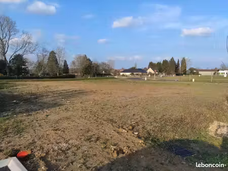terrain 817 m² la haye malherbe