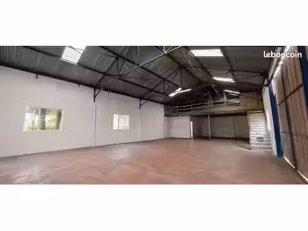 entrepôt 250 m² quimper