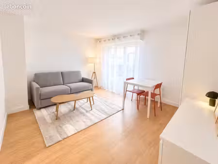 studio meublé rénové de 22 m² avec terrasse et parking – cergy – 750 cc