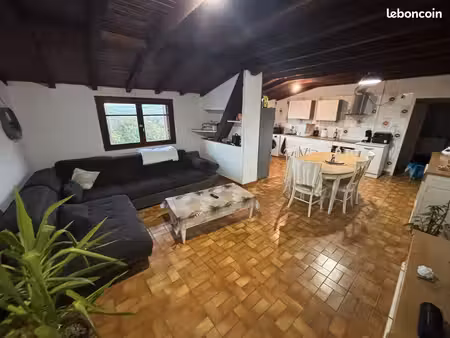 appartement t4 de 110 m² – grand balcon – garage – le fousseret