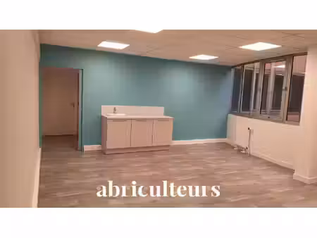 bureaux lumineux de 45m² au cœur de chartres (28000)