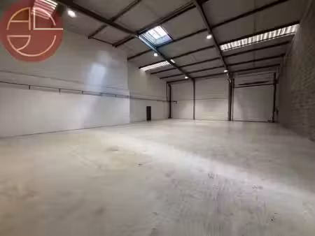 location locaux professionnels 1 pièce 915 m² à toulouse (31000)  21 525 €