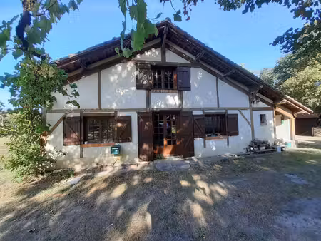 authentique ferme landaise rénovée 8 pièces de 198 m² à vert