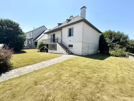 charme  potentiel et jardin au cœur du centre-ville