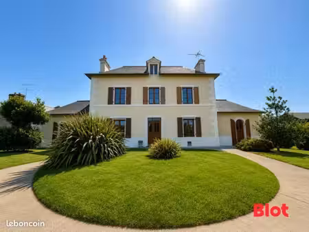 maison 6 pièces 159 m²