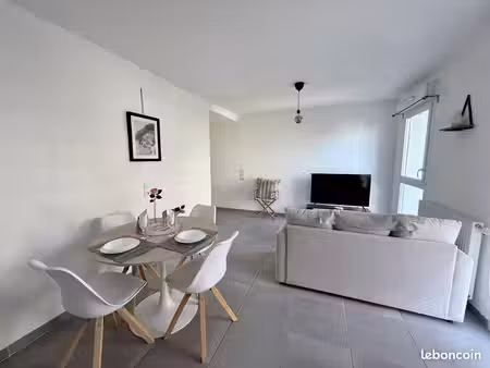 grenoble – t2 41 m² – vendu meublé & équipé – garage – dpe b