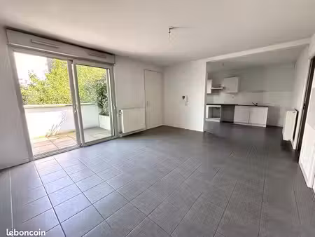 appartement 5 pièces 94 m²