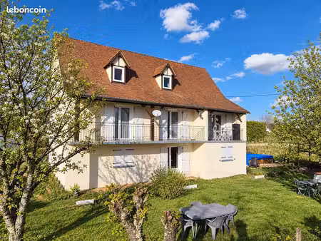 maison t4 avec grand garage  jardin plat