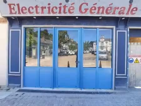 local commercial ~36 m² – coque nue - langeais centre