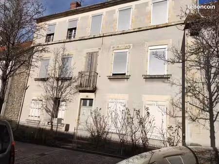 immeuble à vendre sur pougues les eaux