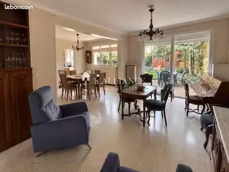 maison 7 pièces 127 m²