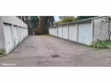 garage à louer