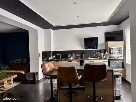 maison houdain