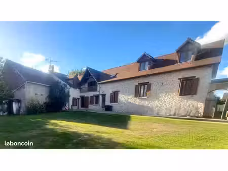 longère 8 pièces 220 m²