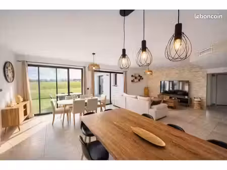 maison récente 137 m² – 5 chambres – vue pyrénées – terrain 2 025 m²
