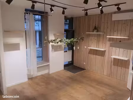 local commercial 30 m²