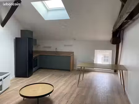 t2 meublé – 53 m² – entièrement rénové – prissé
