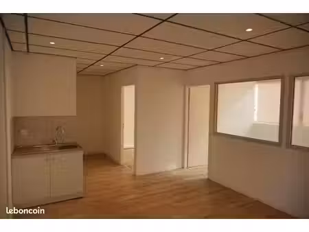 bureau 41m² annecy