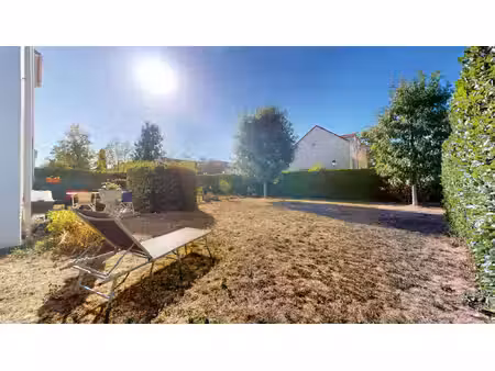 bel appartement t3 et jardin +250m2