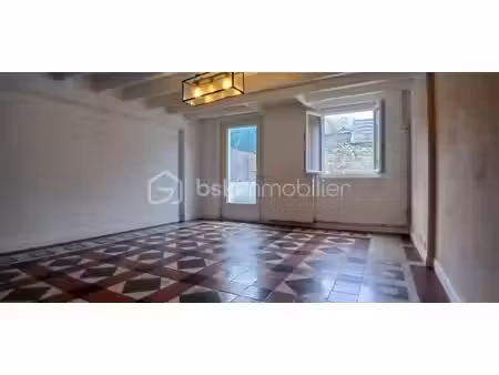 maison de 84 m² à saintes