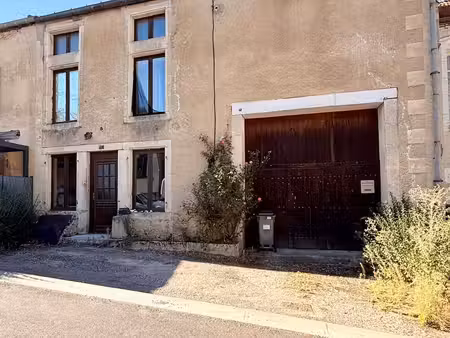 maison de village à vitry-lès-nogent (52800)