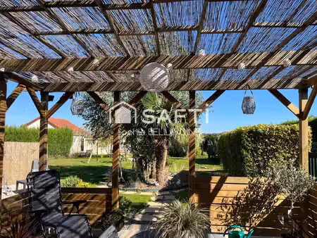 maison 2 chambres   grand jardin  carport